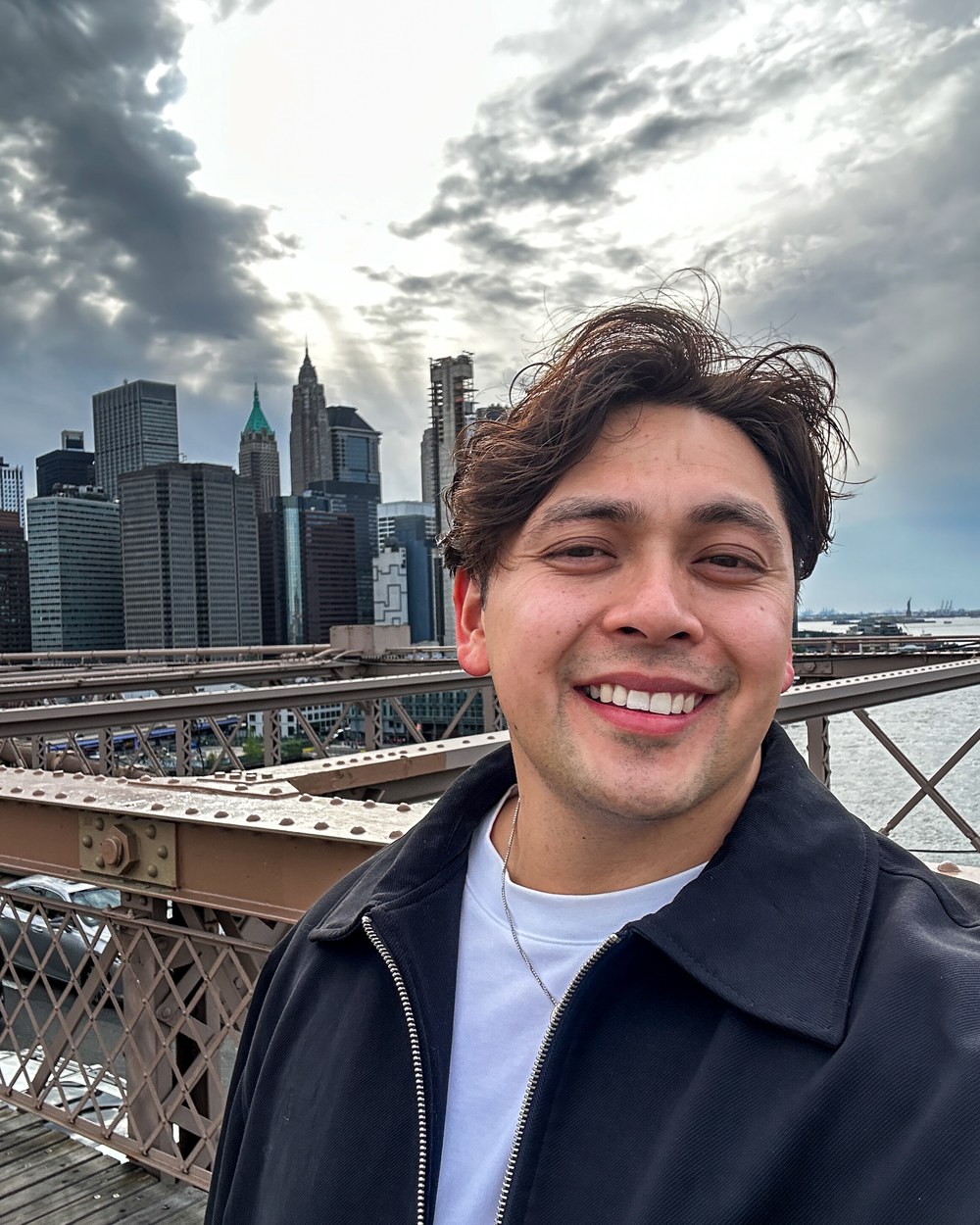 Adrian Sammy, Toronto videographer, on the Brooklyn Bridge